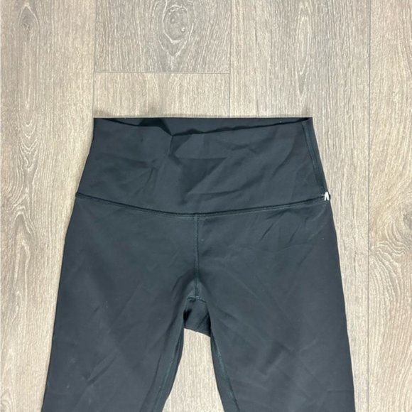 Lululemon Wunder Under Hi-Rise 1/2 Tight Full-On Luxtreme 17 Black Size 6 - Picture 5 of 13